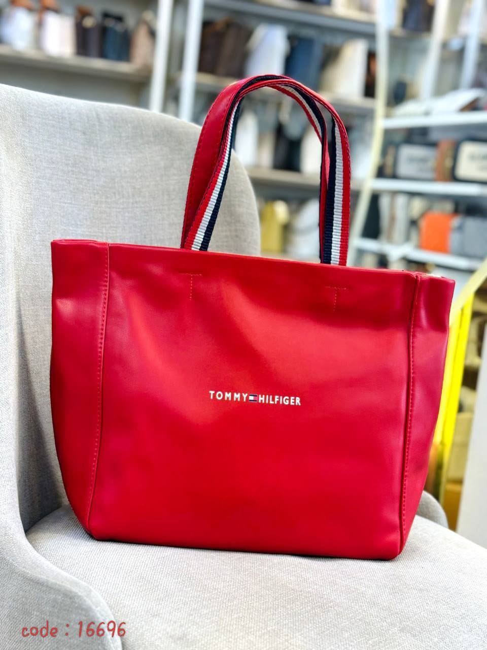 TOMMY HILFIGER