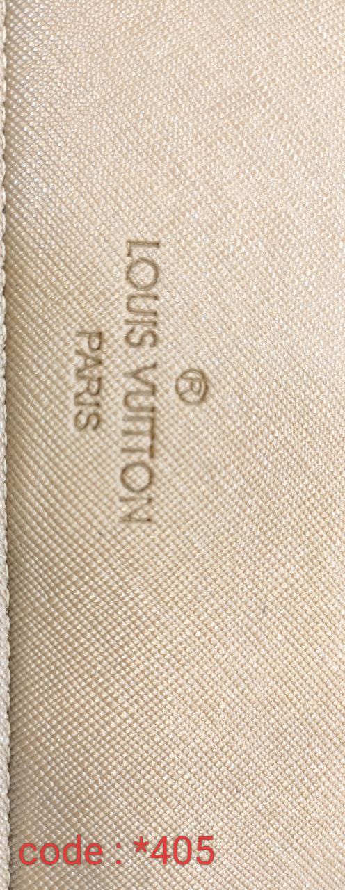 LOUIS VUITTON 405