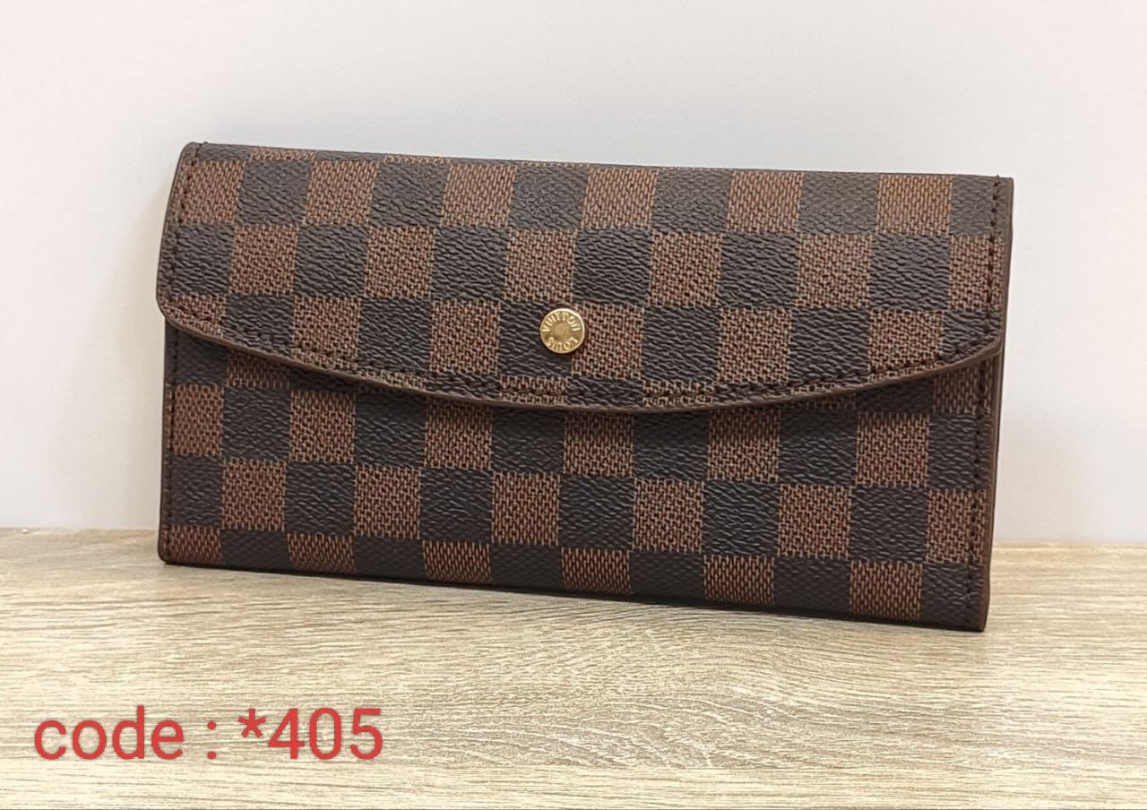 LOUIS VUITTON 405