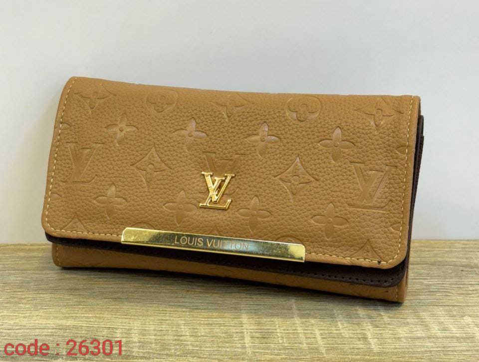 LOUIS VUITTON 26301